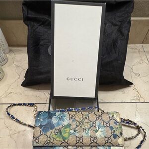Gucci Blooms wallet on chain blue